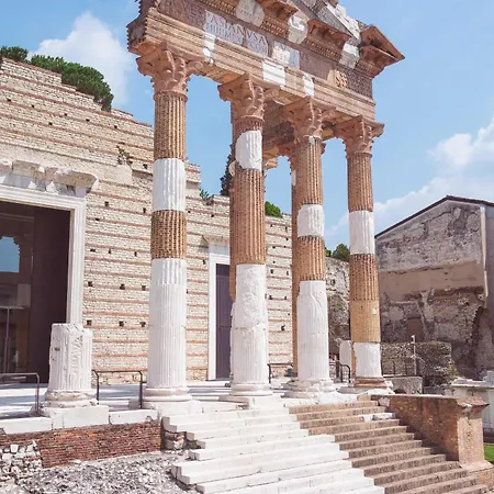 Ar Inter 1 Апартаменты *